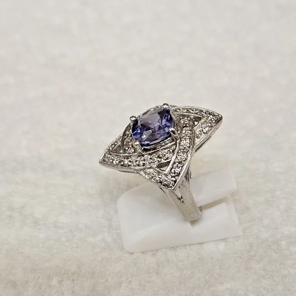 Victoria Wieck Tanzanite & Diamond Simulant Sterling Silver Ring Size 5! - Picture 7 of 15